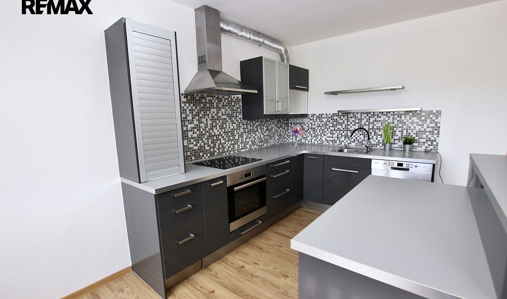 Pronájem bytu 3+kk 64 m², Loděnice – náhled fotky 8
