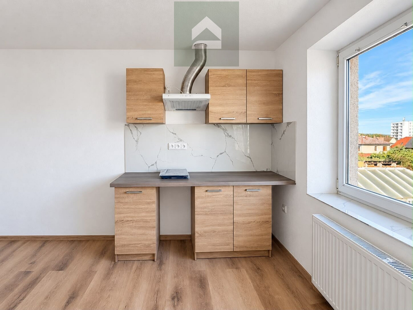 Pronájem bytu 1+1 32 m² – fotografie 3
