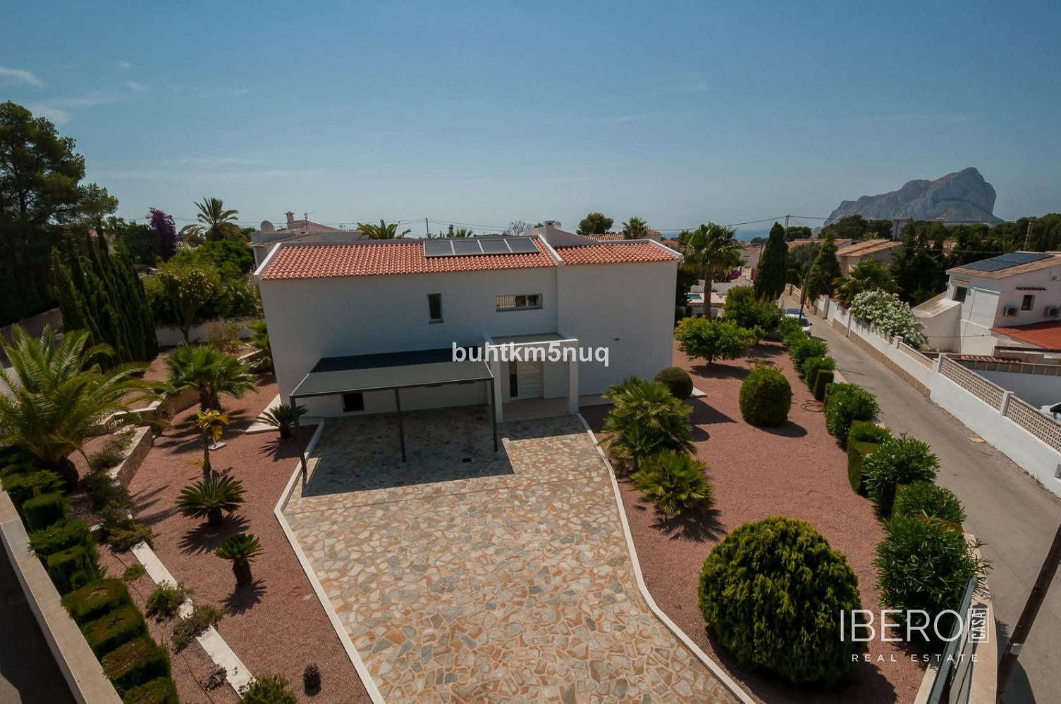 Prodej domu 243 m² s pozemkem 970 m²