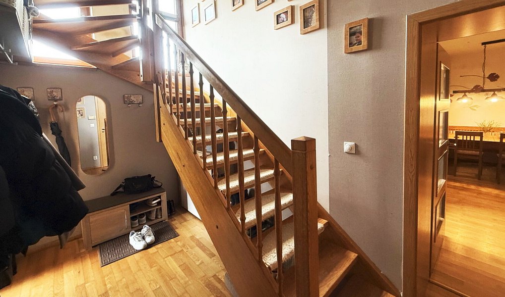 Prodej domu 140 m² s pozemkem 224 m², Ledce – náhled fotky 11