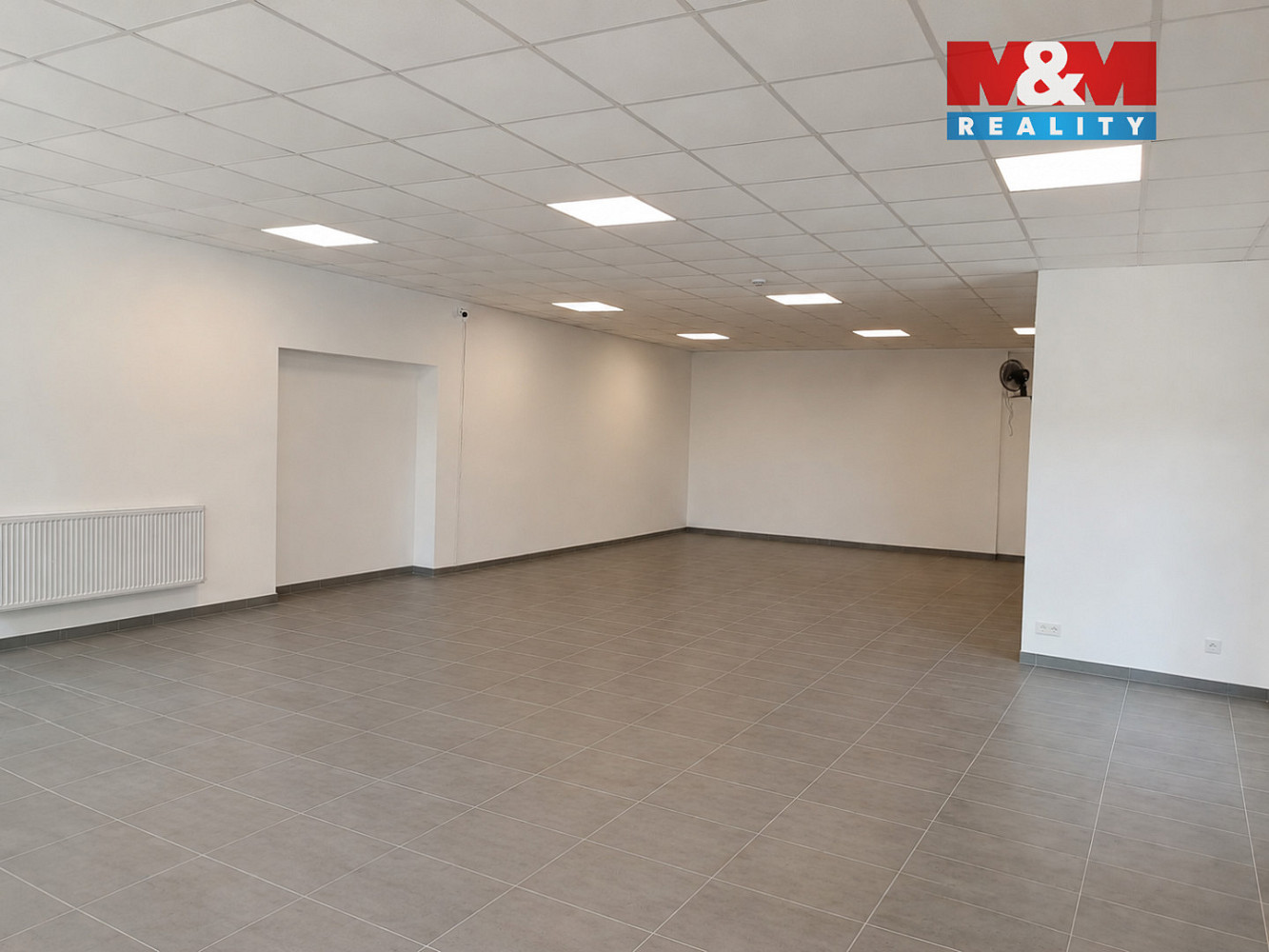 Pronájem obchodních prostor 105 m² – fotografie 3