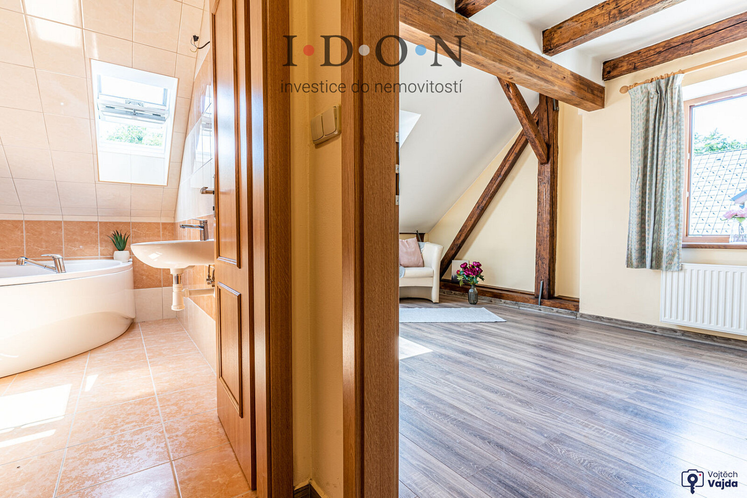 Pronájem domu 360 m² s pozemkem 1 276 m² – fotografie 2