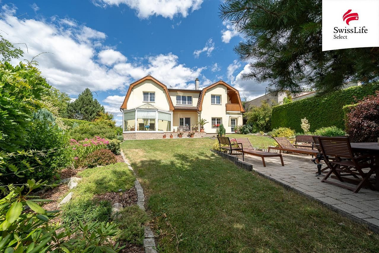 Prodej domu 195 m² s pozemkem 1 151 m² – fotografie 2