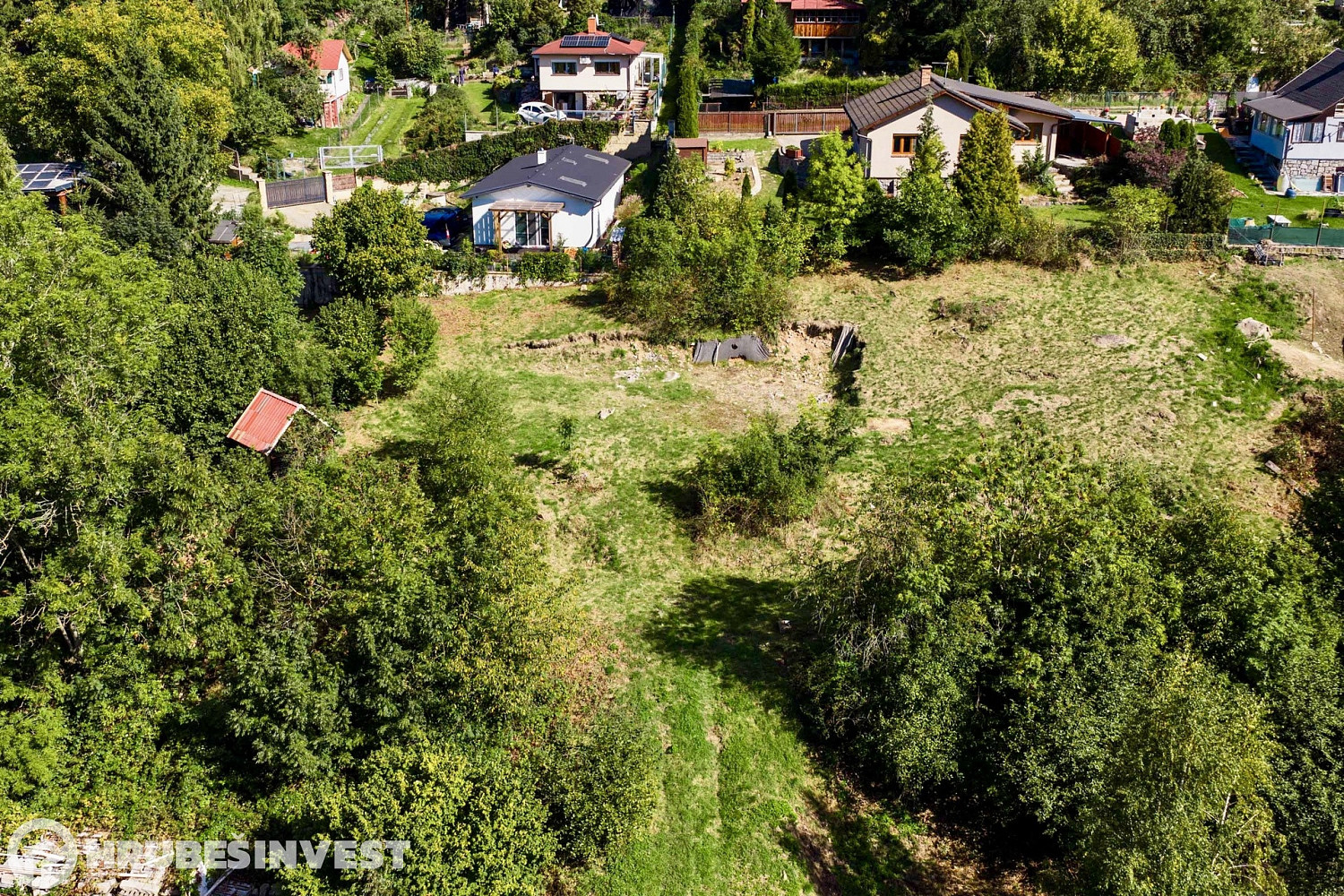 Prodej stavebního pozemku 1 336 m² – fotografie 2