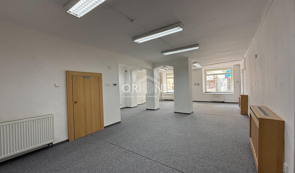 Pronájem obchodních prostor 100 m², Chomutov – náhled fotky 3