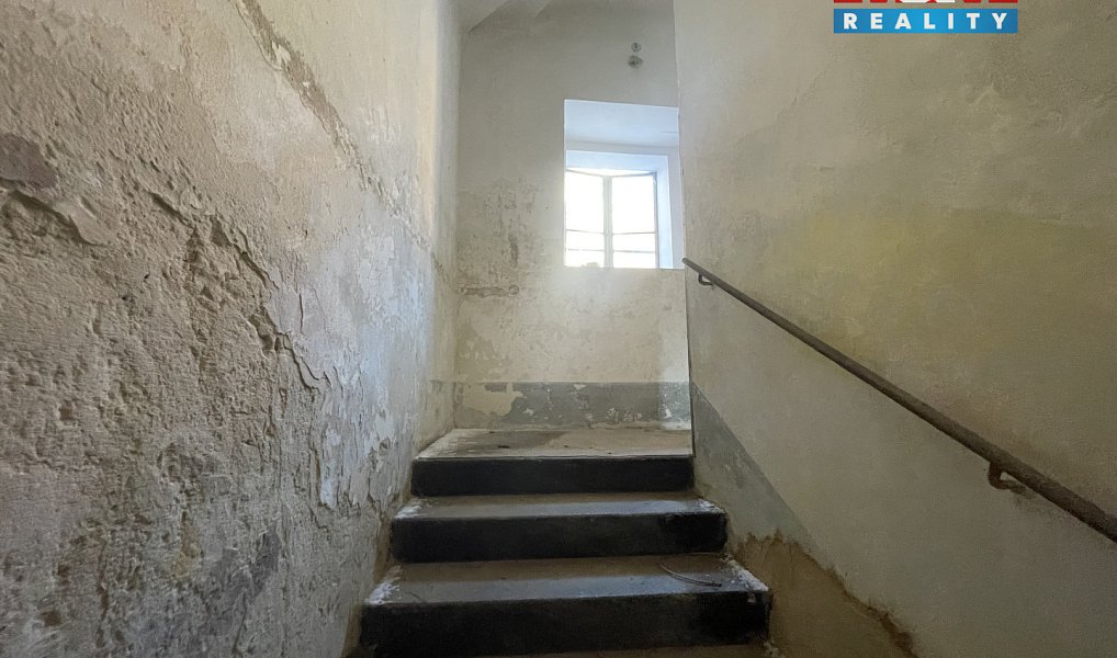 Prodej nájemního domu, činžáku 1 803 m², Podbořany – náhled fotky 8