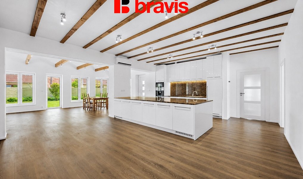 Prodej domu 304 m² s pozemkem 2 869 m², Vítonice – náhled fotky 4