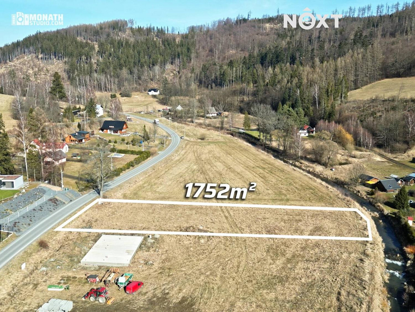 Prodej stavebního pozemku 1 752 m² — photo 2