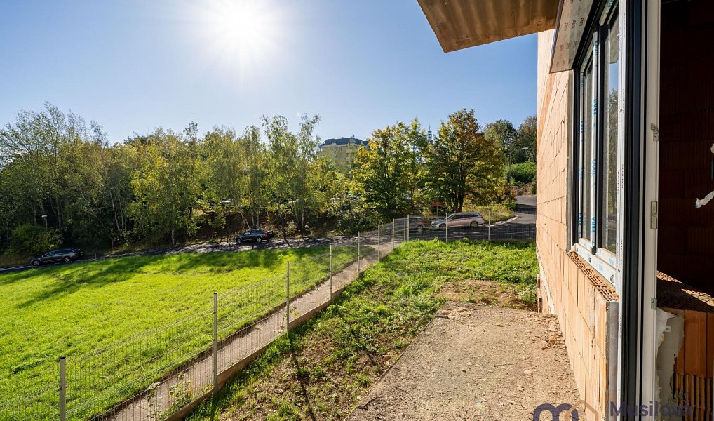 Prodej bytu 3+kk 88 m², Teplice – náhled fotky 8