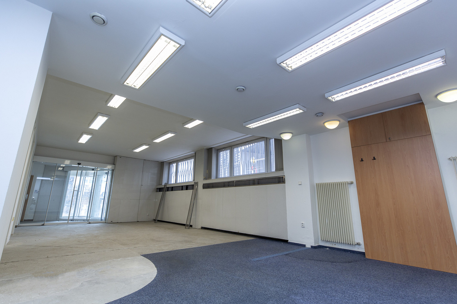 Pronájem obchodních prostor 119 m² - Widok 6