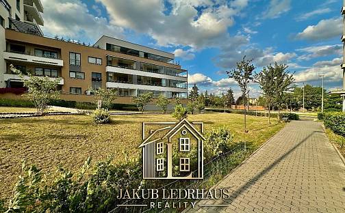 Pronájem bytu 1+kk 31 m², Kramperova, Praha 4 - Kamýk