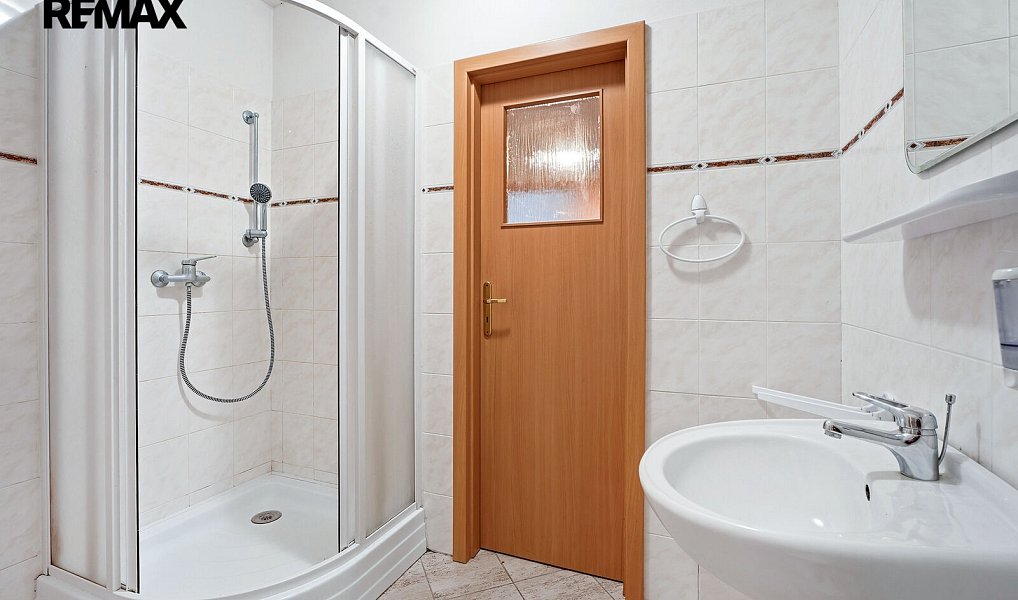 Prodej ubytovacího objektu 700 m², Rokytnice nad Jizerou – náhled fotky 31