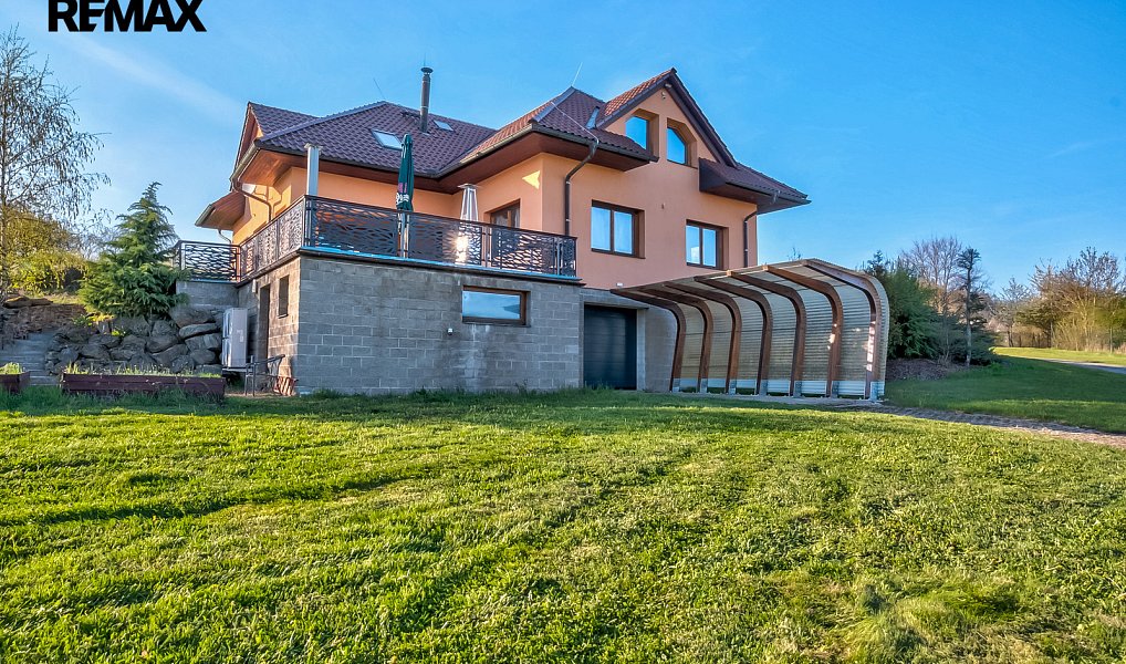 Prodej domu 250 m² s pozemkem 6 265 m², Buš – náhled fotky 19
