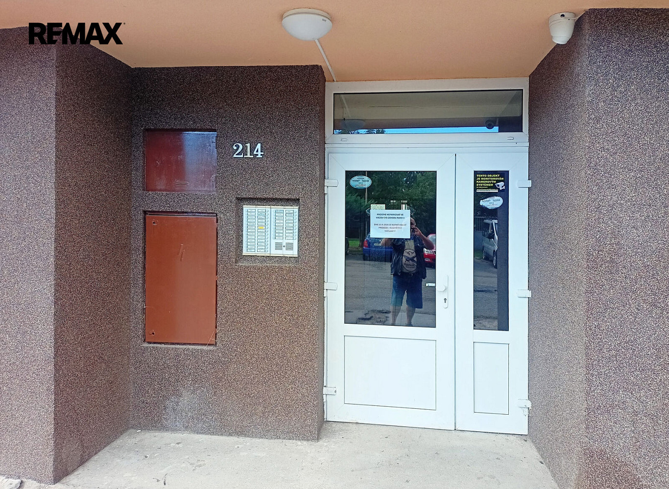 Pronájem bytu 1+kk 17 m² – fotografie 4