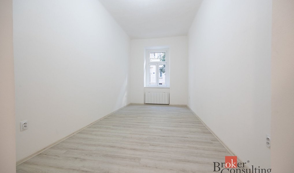 Prodej bytu 2+1 62 m², Praha – náhled fotky 8