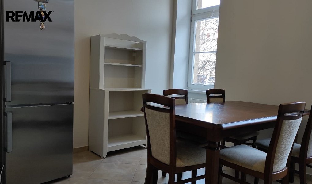 Prodej bytu 3+1 85 m², Karlovy Vary – náhled fotky 4