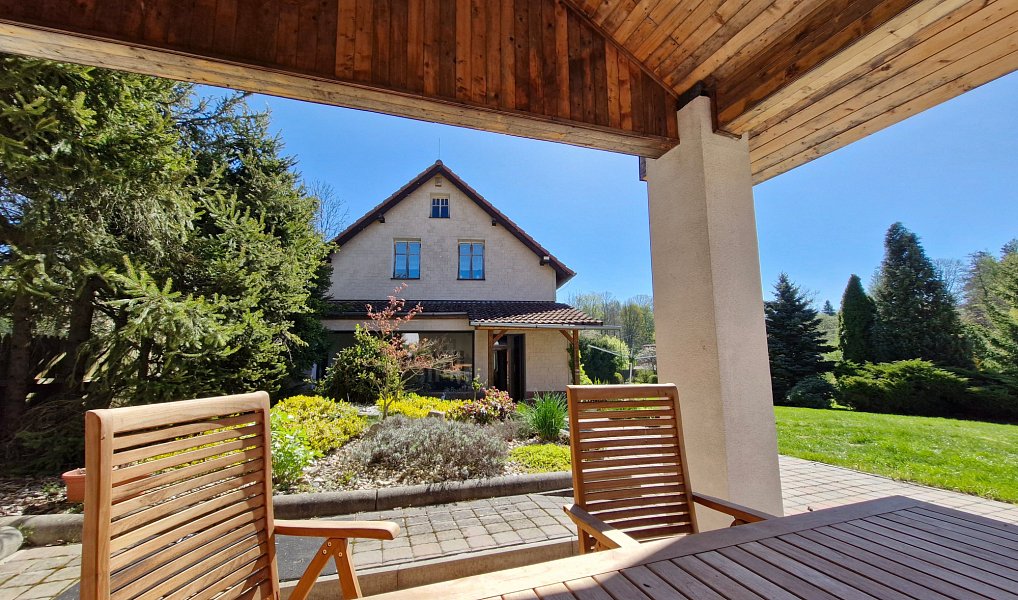 Prodej domu 340 m² s pozemkem 4 725 m², Verneřice – náhled fotky 5
