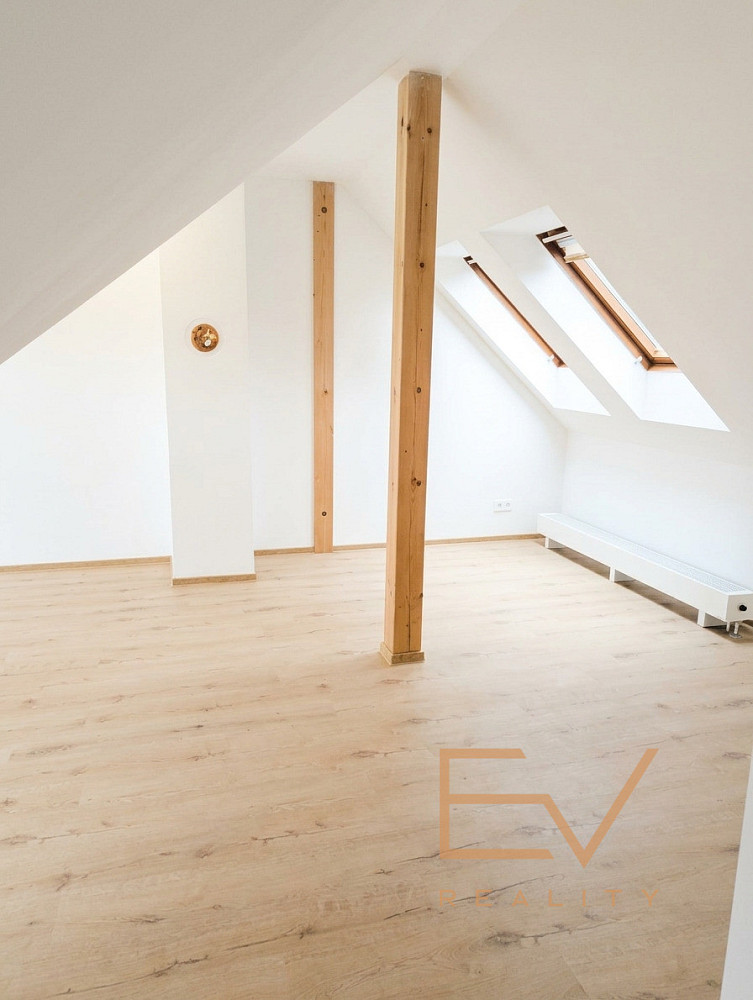 Pronájem bytu 3+kk 110 m²