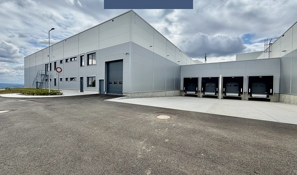 Pronájem výrobních prostor 5 406 m², Divišov – náhled fotky 3