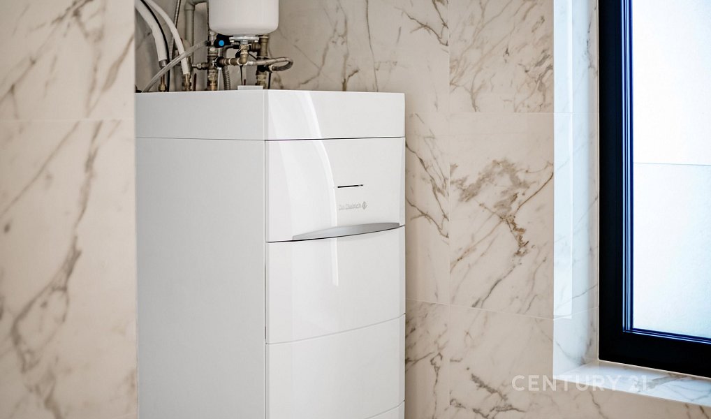 Prodej bytu 5+kk 146 m², Praha – náhled fotky 27