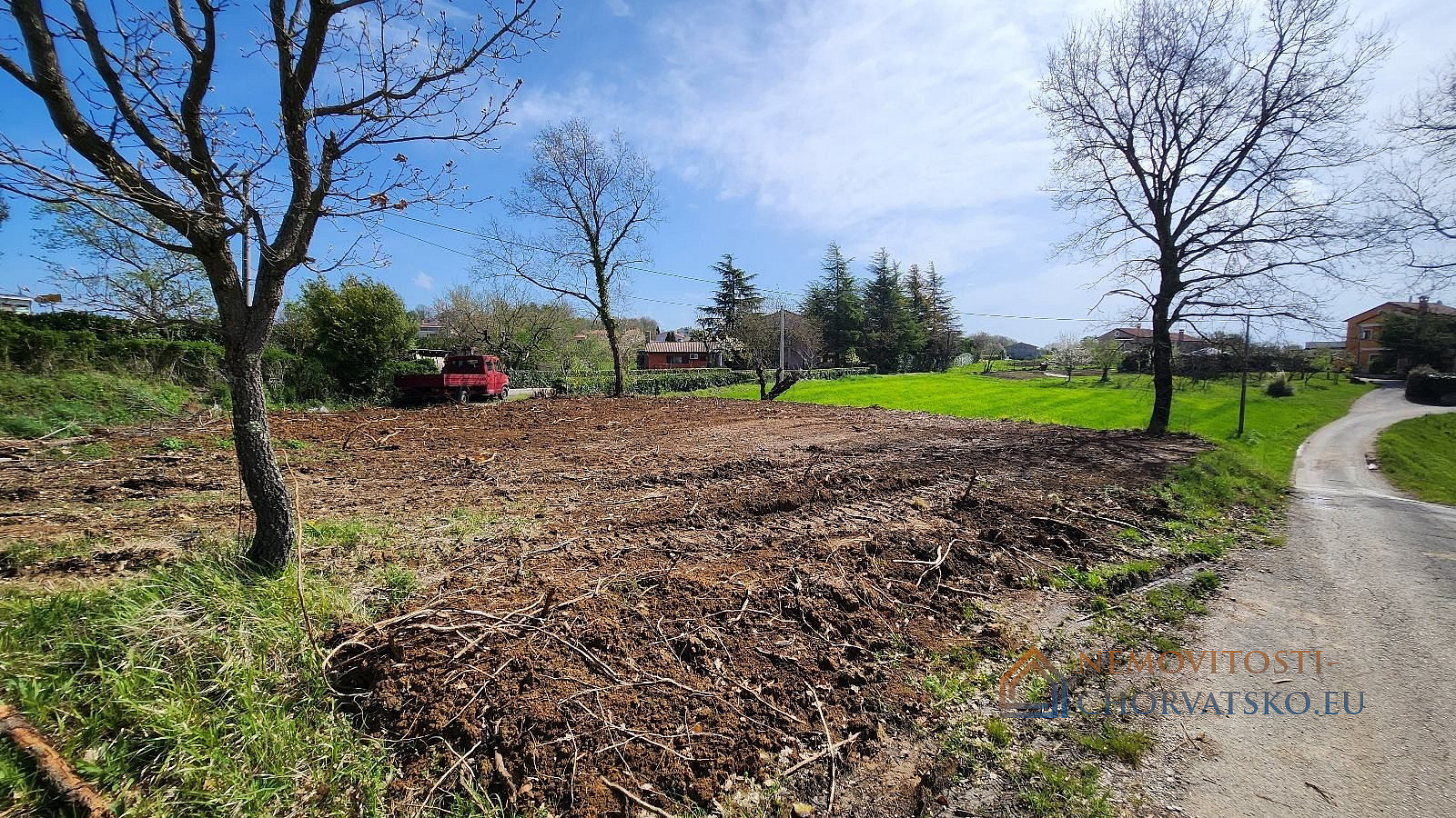 Prodej stavebního pozemku 952 m² - Vista 5