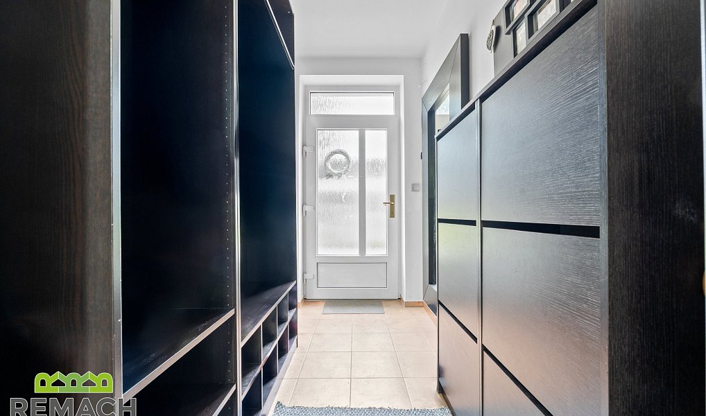 Prodej domu 244 m² s pozemkem 354 m², Ostrožská Nová Ves – náhled fotky 22