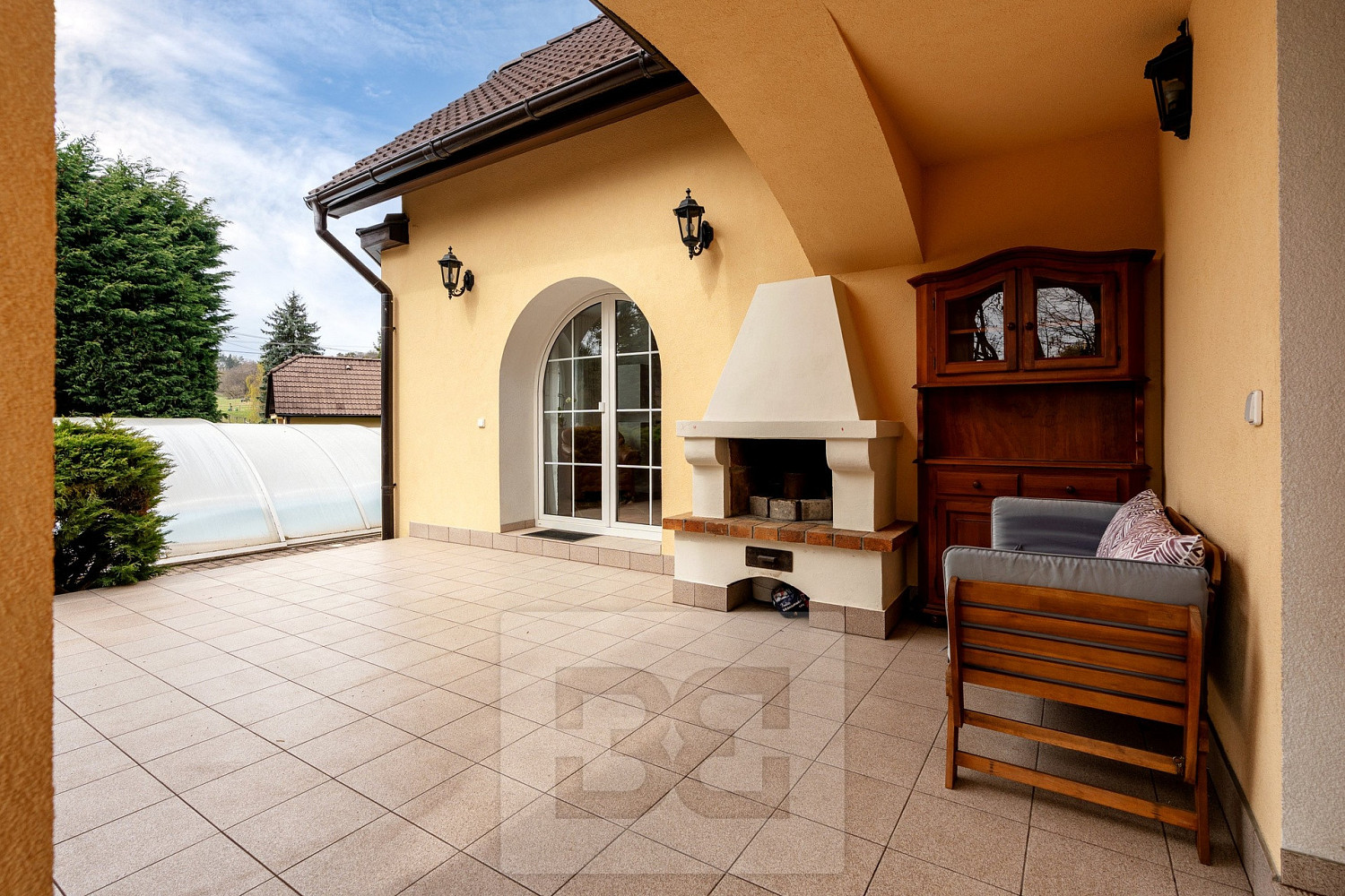 Prodej domu 170 m² s pozemkem 1 332 m² — photo 2