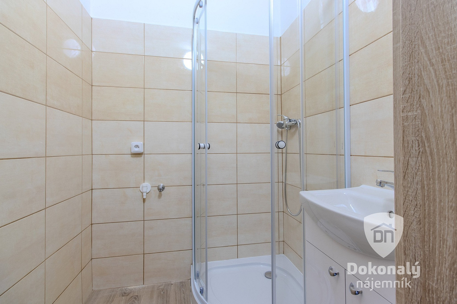 Pronájem bytu 1+1 36 m² - View 3