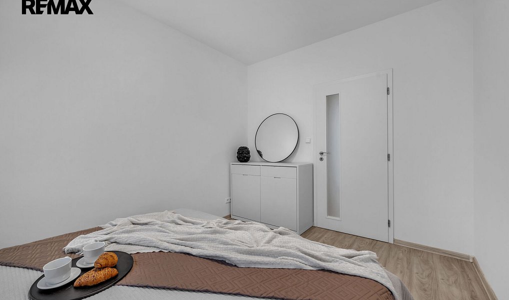 Prodej bytu 4+kk 97 m², Praha – náhled fotky 21