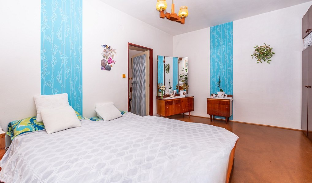 Prodej domu 380 m², Kořenec – náhled fotky 12