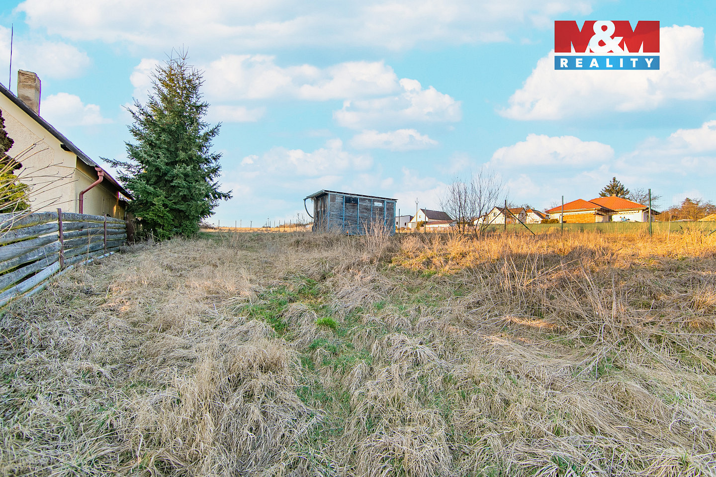 Prodej stavebního pozemku 733 m² — photo 2