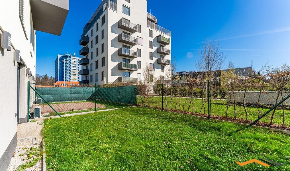 Pronájem bytu 2+kk 48 m², Praha – náhled fotky 9