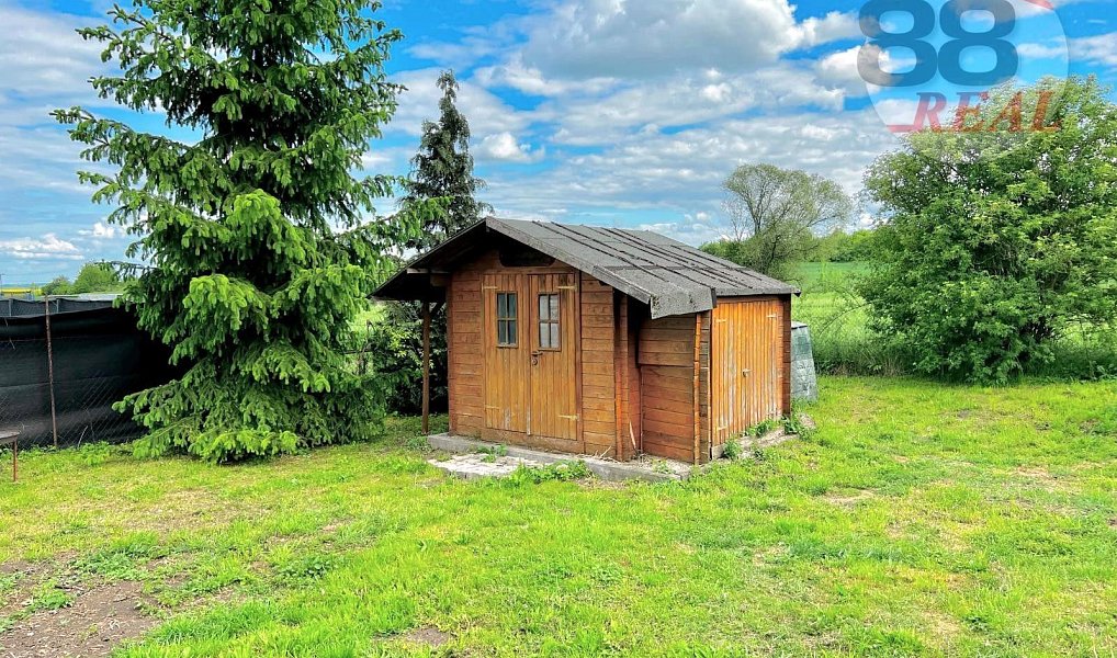 Prodej stavebního pozemku 1 301 m², Radonice – náhled fotky 5