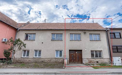 Prodej bytu 5+1 198 m², Hlavní, Pouzdřany, okres Břeclav