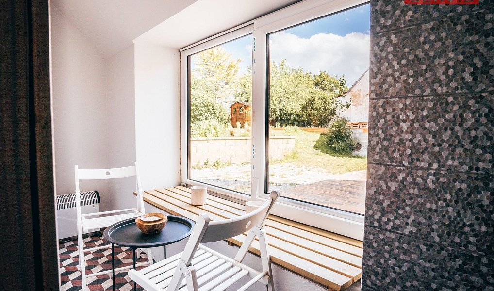 Pronájem chaty/chalupy 247 m² s pozemkem 1 065 m², Mojné – náhled fotky 24