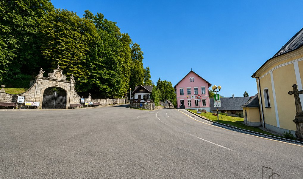 Prodej domu 200 m² s pozemkem 200 m², Hukvaldy – náhled fotky 23