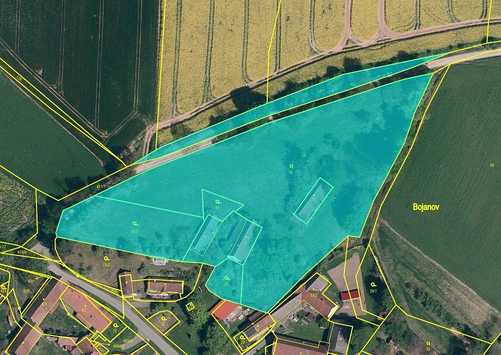 Prodej domu 371 m² s pozemkem 11 770 m²