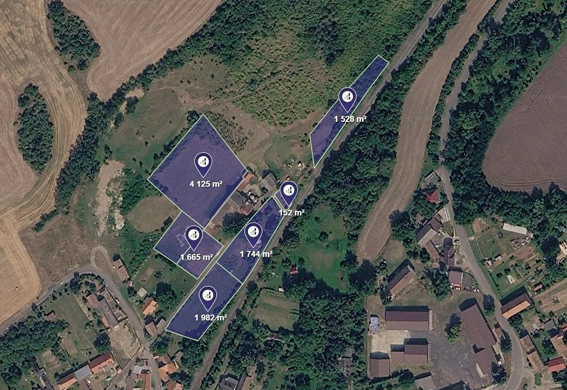 Prodej stavebního pozemku 1 492 m²