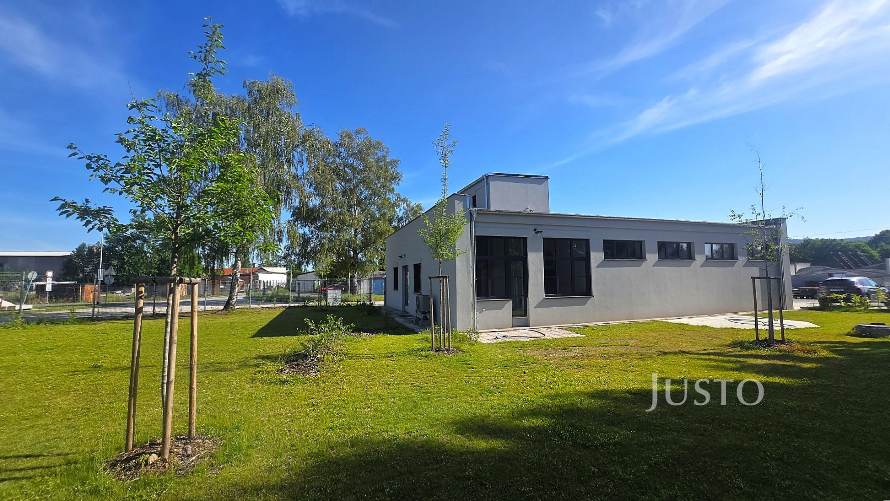 Pronájem obchodních prostor 85 m²