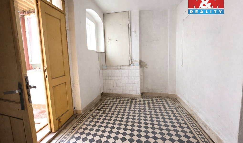 Prodej domu 209 m² s pozemkem 1 229 m², Liběšice – náhled fotky 18