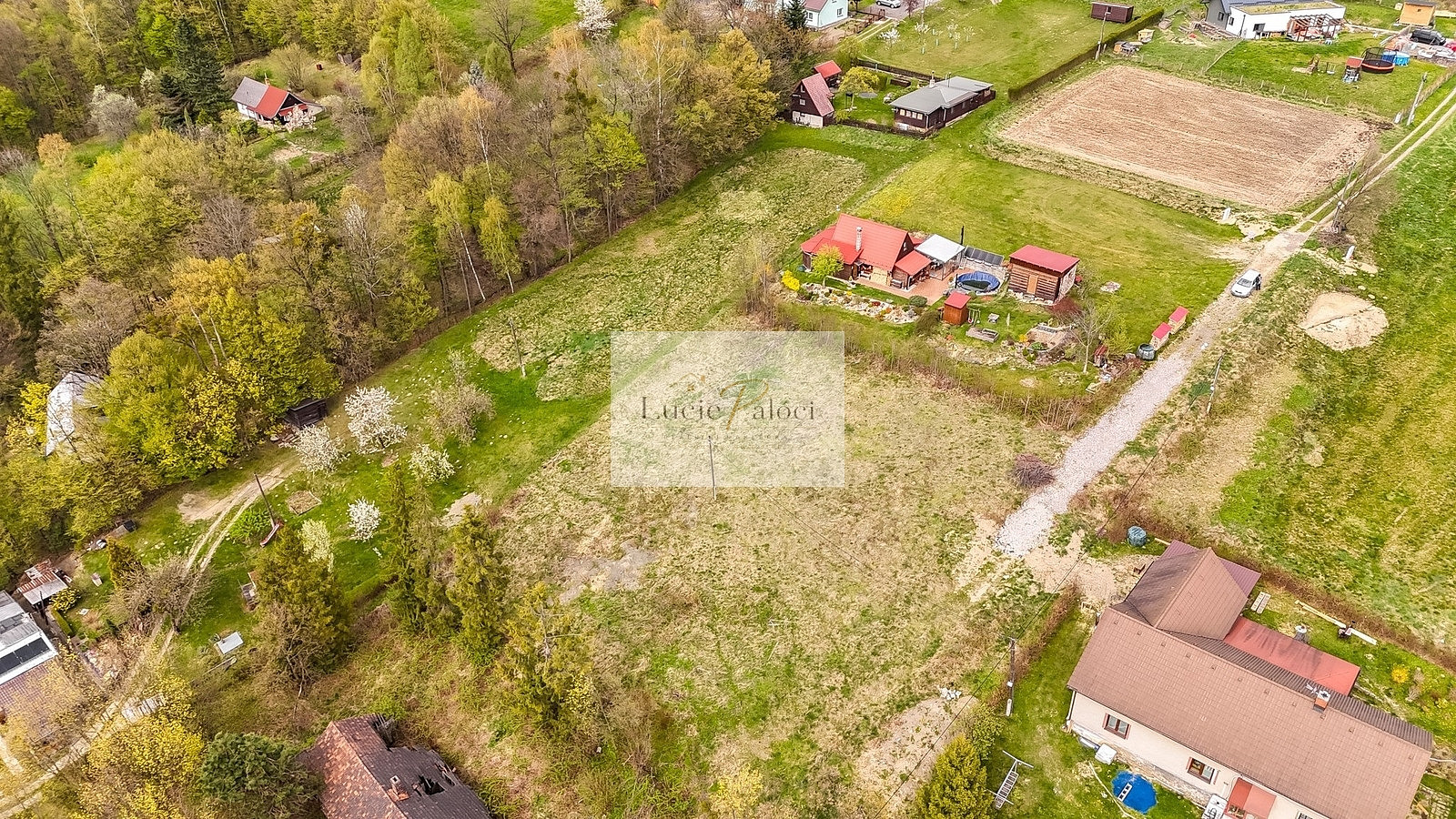 Prodej stavebního pozemku 1 878 m² – fotografie 5