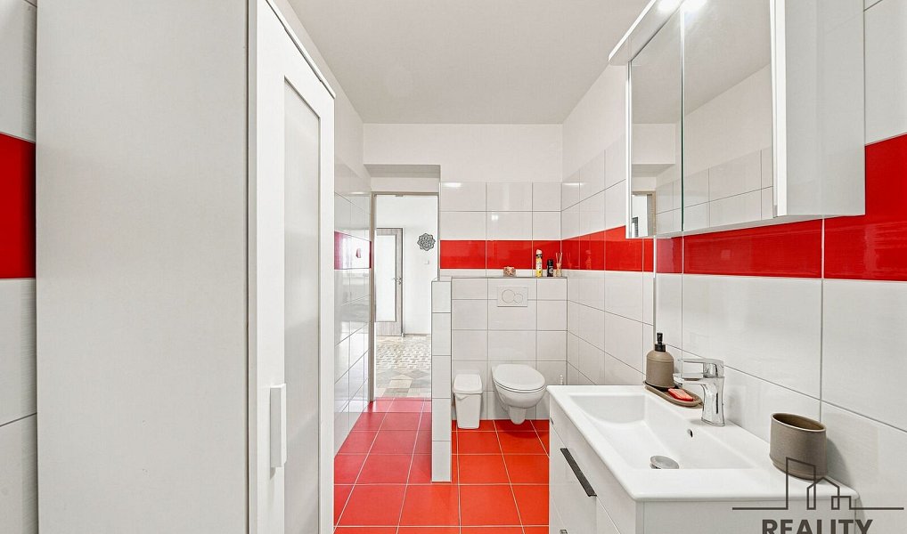 Prodej domu 190 m² s pozemkem 324 m², Milotice – náhled fotky 19