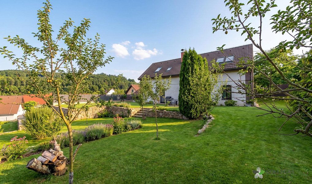 Prodej domu 258 m² s pozemkem 740 m², Lomnice – náhled fotky 5