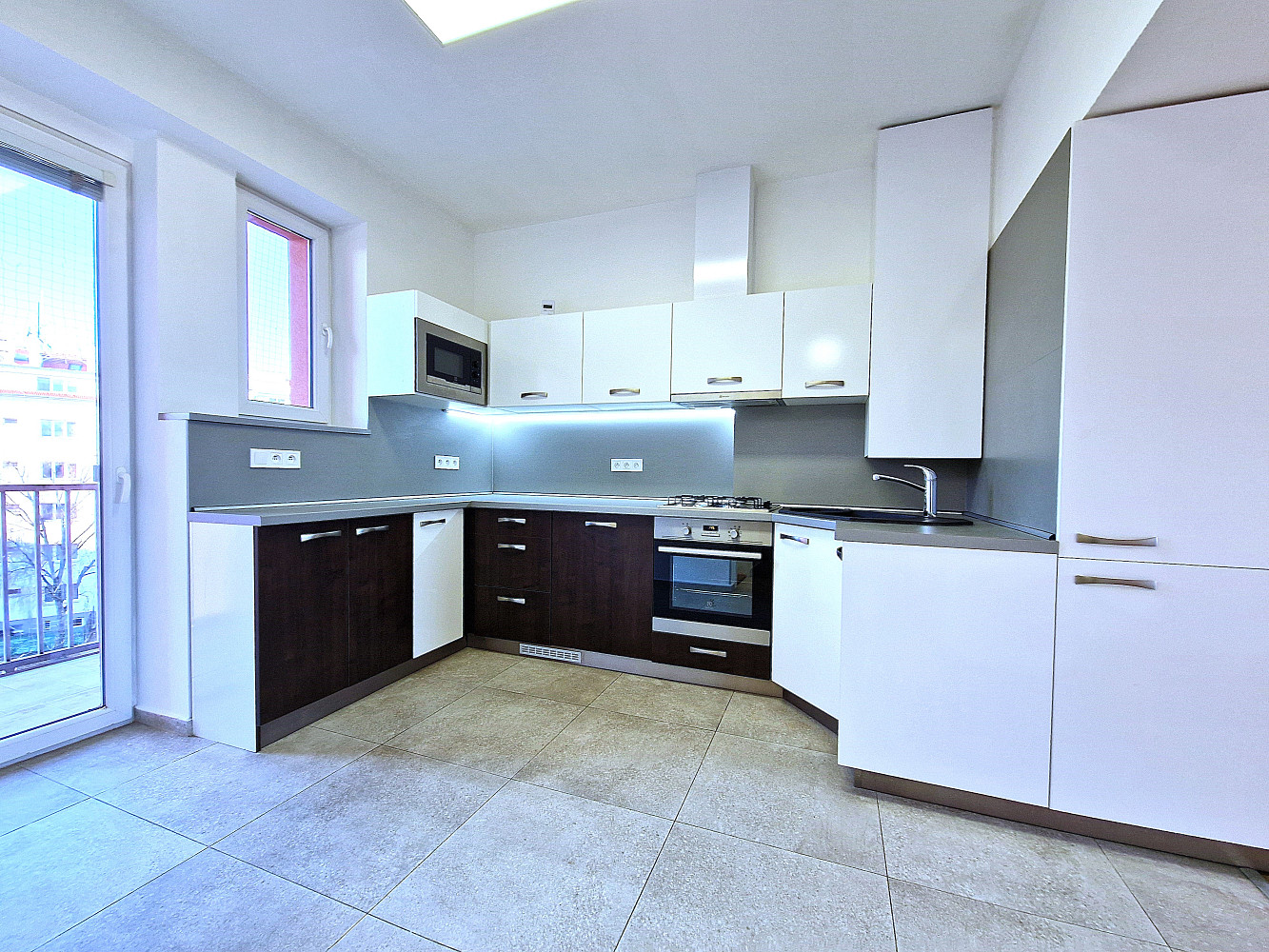 Prodej bytu 3+1 90 m² – fotografie 4