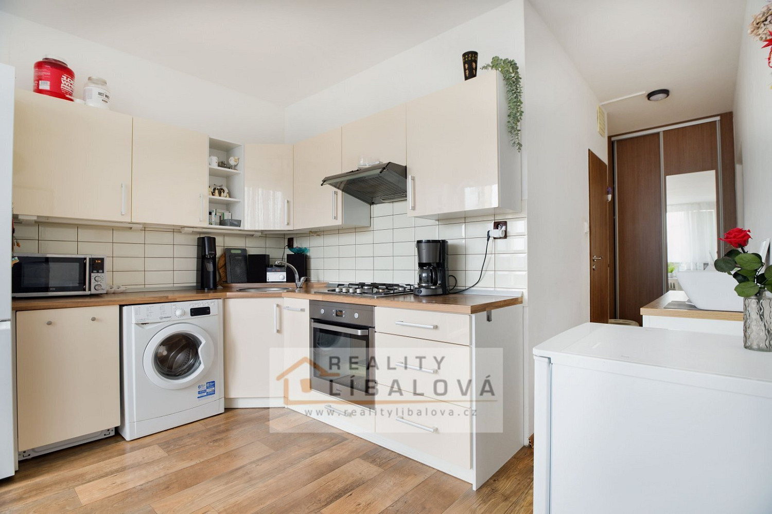 Pronájem bytu 1+1 45 m² - View 6
