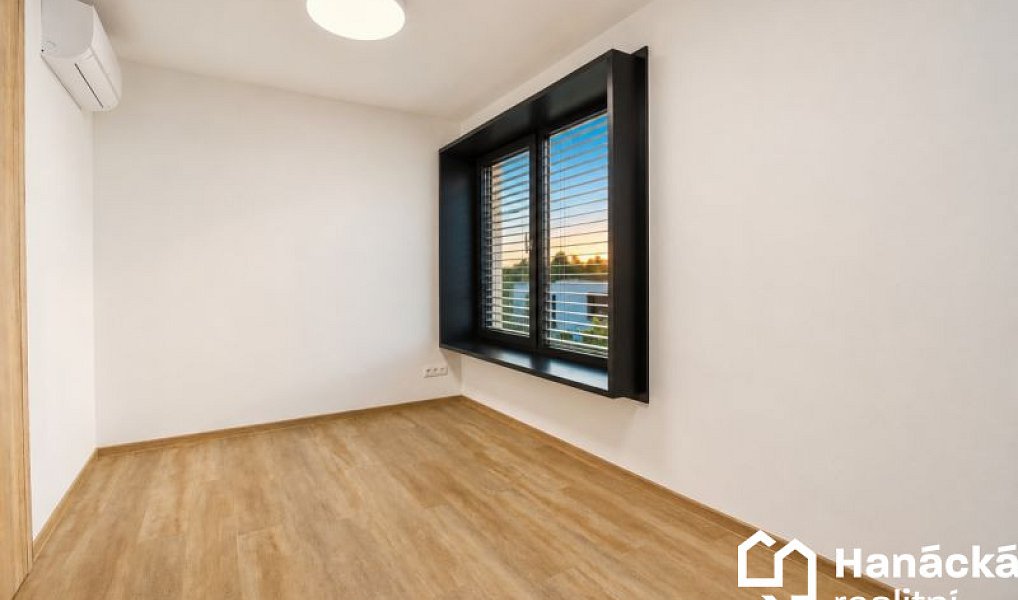 Prodej domu 200 m² s pozemkem 397 m², Olomouc – náhled fotky 23