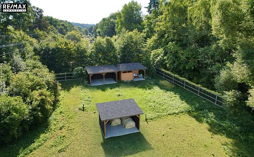 Prodej pozemku 7 909 m², Všestary, okres Praha-východ