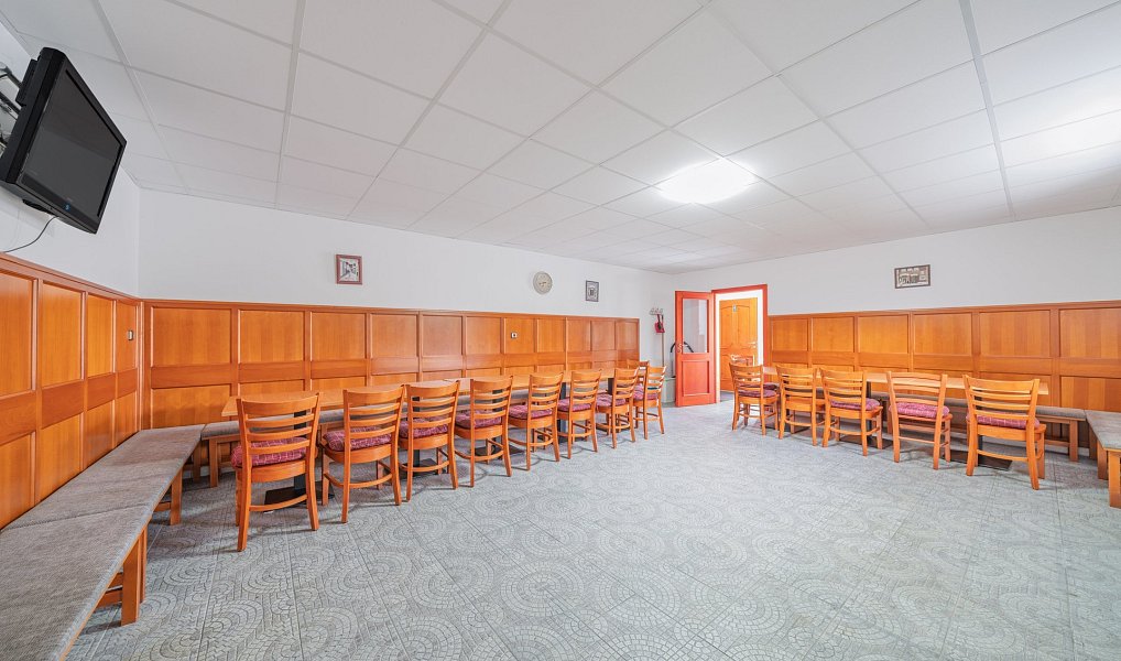 Prodej domu 566 m² s pozemkem 1 443 m², Nová Pec – náhled fotky 11