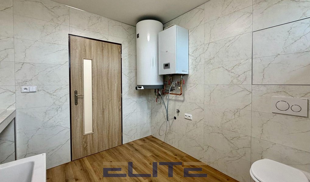 Prodej domu 253 m² s pozemkem 791 m², Hradčany – náhled fotky 13