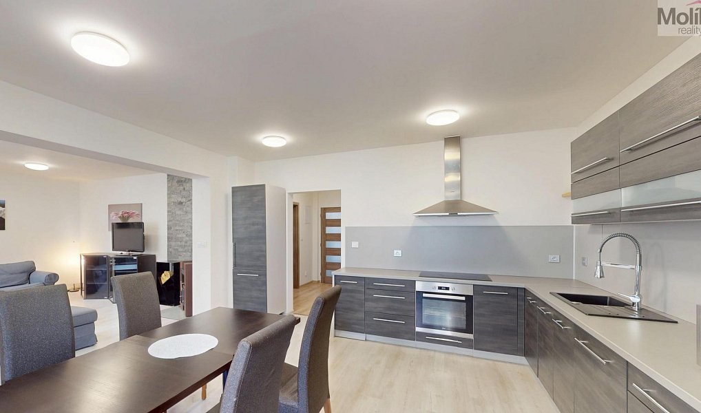 Prodej domu 150 m² s pozemkem 361 m², Chomutov – náhled fotky 2